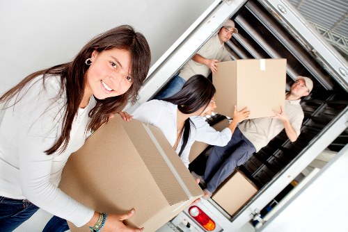 Careful loading for a Lambeth property move with access challenges